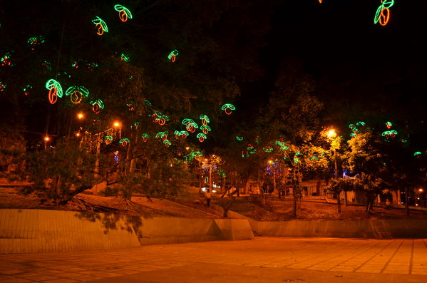 Alumbrados 2015 internas
Alumbrados 2015 internas
Fecha: Diciembre de 2015
Para descargar esta fotografía en alta resolución, haga clic sobre la imagen hasta que la misma se despliegue en la pantalla completa; luego dé clic derecho y elija la opción "guardar imagen como". 
En caso de publicación por cualquier medio, solicitamos acompañarla del crédito: "Foto EPM"

Palabras clave: Alumbrados 2015 internas