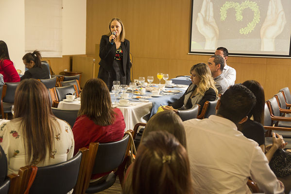 Reconocimiento a personal de EPM – Procesos de selección
Reconocimiento a personal de EPM – Procesos de selección
Fecha: Diciembre 6 de 2017
Para descargar esta fotografía en alta resolución, haga clic sobre la imagen hasta que la misma se despliegue en la pantalla completa; luego dé clic derecho y elija la opción "guardar imagen como". 
En caso de publicación por cualquier medio, solicitamos acompañarla del crédito: "Foto EPM"
Palabras clave: Reconocimiento a personal de EPM – Procesos de selección