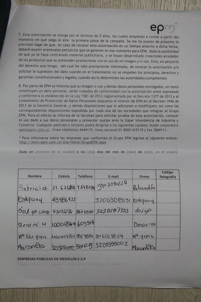 Inauguración de la UVA El Encanto
Inauguración de la UVA El Encanto
Fecha: Enero 13 de 2017
Para descargar esta fotografía en alta resolución, haga clic sobre la imagen hasta que la misma se despliegue en la pantalla completa; luego dé clic derecho y elija la opción "guardar imagen como". 
En caso de publicación por cualquier medio, solicitamos acompañarla del crédito: "Foto EPM"
Palabras clave: Inauguración UVA Encanto