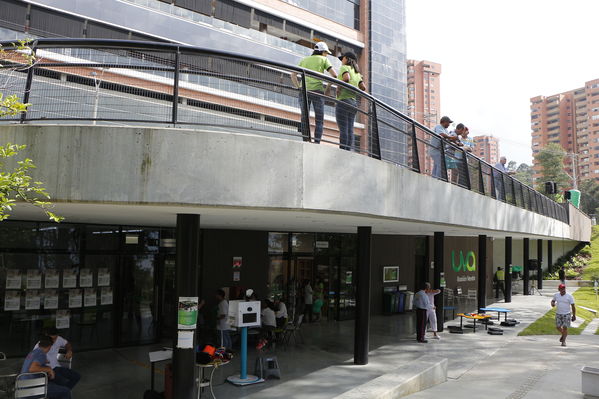 Inauguración de la UVA Ilusión Verde
Inauguración de la UVA Ilusión Verde
Fecha: Enero 17 de 2017
Para descargar esta fotografía en alta resolución, haga clic sobre la imagen hasta que la misma se despliegue en la pantalla completa; luego dé clic derecho y elija la opción "guardar imagen como". 
En caso de publicación por cualquier medio, solicitamos acompañarla del crédito: "Foto EPM"
Palabras clave: Inauguración UVA Ilusión Verde