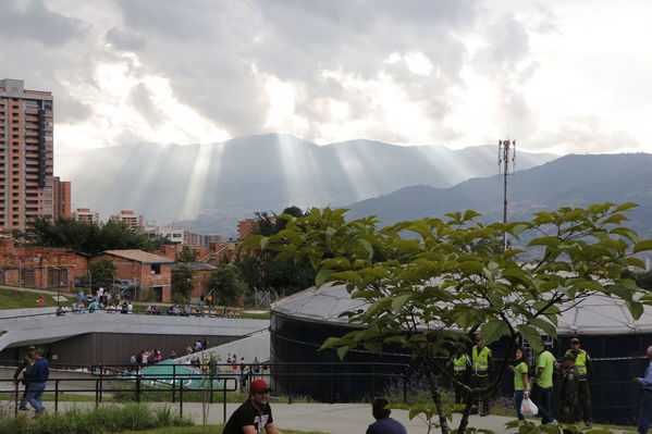 Inauguración de la UVA Ilusión Verde
Inauguración de la UVA Ilusión Verde
Fecha: Enero 17 de 2017
Para descargar esta fotografía en alta resolución, haga clic sobre la imagen hasta que la misma se despliegue en la pantalla completa; luego dé clic derecho y elija la opción "guardar imagen como". 
En caso de publicación por cualquier medio, solicitamos acompañarla del crédito: "Foto EPM"
Palabras clave: Inauguración UVA Ilusión Verde