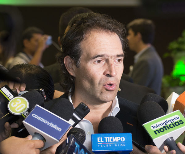Rueda de prensa: Energía solar EPM
Rueda de prensa: Energía solar EPM
Fecha: Enero 19 de 2017
Para descargar esta fotografía en alta resolución, haga clic sobre la imagen hasta que la misma se despliegue en la pantalla completa; luego dé clic derecho y elija la opción "guardar imagen como". 
En caso de publicación por cualquier medio, solicitamos acompañarla del crédito: "Foto EPM"
Palabras clave: Rueda prensa Energía solar EPM