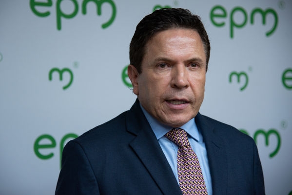 Álvaro Guillermo Rendón López  Gerente general EPM
Álvaro Guillermo Rendón López, Gerente general EPM.
Fecha: Enero 3 2020.
Para descargar esta fotografía en alta resolución, haga clic sobre la imagen hasta que la misma se despliegue en la pantalla completa; luego dé clic derecho y elija la opción "guardar imagen como". 
En caso de publicación por cualquier medio, solicitamos acompañarla del crédito: "Foto EPM"
Palabras clave: Álvaro Guillermo Rendón López  Gerente general EPM