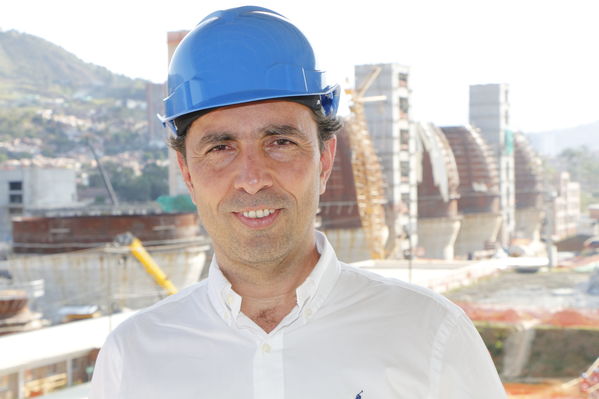 Visita del Presidente del BID a la Ptar de Bello
Visita del Presidente del BID a la Ptar de Bello
Fecha: Febrero 16 de 2016 
Para descargar esta fotografía en alta resolución, haga clic sobre la imagen hasta que la misma se despliegue en la pantalla completa; luego dé clic derecho y elija la opción "guardar imagen como". 
En caso de publicación por cualquier medio, solicitamos acompañarla del crédito: "Foto EPM"
Palabras clave: Visita Presidente BID Ptar Bello