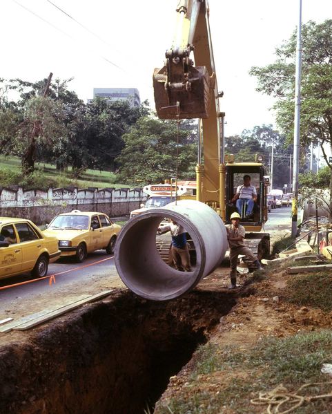 Cuidado del río Aburrá-MedellínCuidado del río Aburrá-Medellín
Cuidado del río Aburrá-Medellín
Febrero 26 2019
Para descargar esta fotografía en alta resolución, haga clic sobre la imagen hasta que la misma se despliegue en la pantalla completa; luego dé clic derecho y elija la opción "guardar imagen como". 
En caso de publicación por cualquier medio, solicitamos acompañarla del crédito: "Foto EPM"
Palabras clave: Cuidado del río Aburrá-Medellín