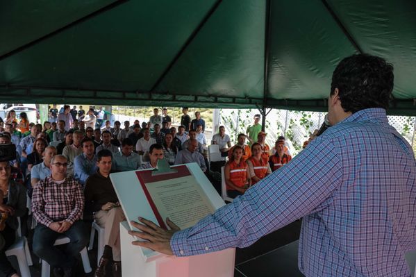 Inauguración de la estación de servicio de GNV – Tasajera
Inauguración de la estación de servicio de GNV – Tasajera
Fecha: Febrero 13 de 2015
Para descargar esta fotografía en alta resolución, haga clic sobre la imagen hasta que la misma se despliegue en la pantalla completa; luego dé clic derecho y elija la opción "guardar imagen como". 
En caso de publicación por cualquier medio, solicitamos acompañarla del crédito: "Foto EPM"
Palabras clave: Inauguración estación servicio GNV Tasajera