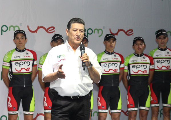 Presentación equipo ciclismo EPM- UNE
Presentación equipo ciclismo EPM- UNE
Fecha: Febrero 18 de 2013
Para descargar esta fotografía en alta resolución, haga clic sobre la imagen hasta que la misma se despliegue en la pantalla completa; luego dé clic derecho y elija la opción "guardar imagen como". 
En caso de publicación por cualquier medio, solicitamos acompañarla del crédito: "Cortesía EPM".
Palabras clave: Presentación equipo ciclismo EPM UNE