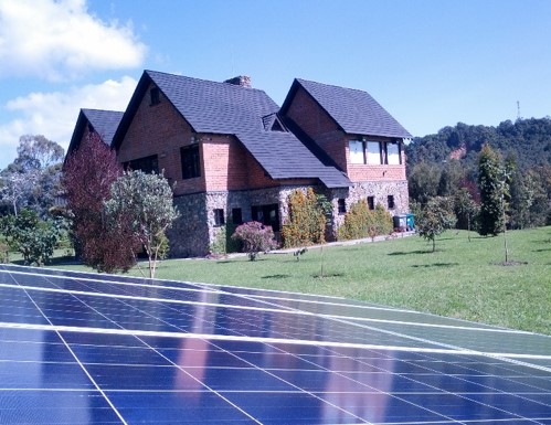 Solución Solar Integral
Solución Solar Integral
Fecha: Julio 10 de 2019. 
Para descargar esta fotografía en alta resolución, haga clic sobre la imagen hasta que la misma se despliegue en la pantalla completa; luego dé clic derecho y elija la opción "guardar imagen como". 
En caso de publicación por cualquier medio, solicitamos acompañarla del crédito: "Foto EPM"
Palabras clave: Solución Solar Integral