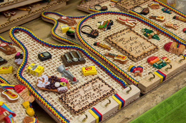 Feria Campesina
Feria Campesina
Fecha: Julio 18 de 2014. Lugar: Pies Descalzos - Medellín
Para descargar esta fotografía en alta resolución, haga clic sobre la imagen hasta que la misma se despliegue en la pantalla completa; luego dé clic derecho y elija la opción "guardar imagen como". 
En caso de publicación por cualquier medio, solicitamos acompañarla del crédito: "Foto EPM"

Palabras clave: Feria Campesina