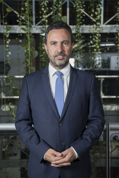 Gerente Jorge Londoño Dela Cuesta Julio 2019
Gerente Jorge Londoño De la Cuesta Julio 2019
Fecha: Julio 18 de 2019. 
Para descargar esta fotografía en alta resolución, haga clic sobre la imagen hasta que la misma se despliegue en la pantalla completa; luego dé clic derecho y elija la opción "guardar imagen como". 
En caso de publicación por cualquier medio, solicitamos acompañarla del crédito: "Foto EPM"
Palabras clave: Gerente Jorge Londoño Dela Cuesta Julio 2019