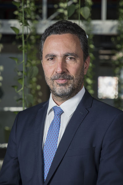 Gerente Jorge Londoño Dela Cuesta Julio 2019
Gerente Jorge Londoño De la Cuesta Julio 2019
Fecha: Julio 18 de 2019. 
Para descargar esta fotografía en alta resolución, haga clic sobre la imagen hasta que la misma se despliegue en la pantalla completa; luego dé clic derecho y elija la opción "guardar imagen como". 
En caso de publicación por cualquier medio, solicitamos acompañarla del crédito: "Foto EPM"
Palabras clave: Gerente Jorge Londoño Dela Cuesta Julio 2019