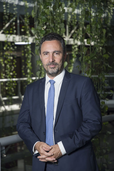 Gerente Jorge Londoño Dela Cuesta Julio 2019
Gerente Jorge Londoño De la Cuesta Julio 2019
Fecha: Julio 18 de 2019. 
Para descargar esta fotografía en alta resolución, haga clic sobre la imagen hasta que la misma se despliegue en la pantalla completa; luego dé clic derecho y elija la opción "guardar imagen como". 
En caso de publicación por cualquier medio, solicitamos acompañarla del crédito: "Foto EPM"
Palabras clave: Gerente Jorge Londoño Dela Cuesta Julio 2019