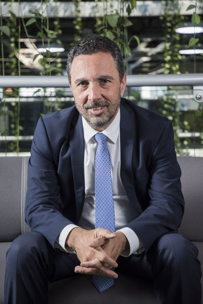 Gerente Jorge Londoño Dela Cuesta Julio 2019
Gerente Jorge Londoño De la Cuesta Julio 2019
Fecha: Julio 18 de 2019. 
Para descargar esta fotografía en alta resolución, haga clic sobre la imagen hasta que la misma se despliegue en la pantalla completa; luego dé clic derecho y elija la opción "guardar imagen como". 
En caso de publicación por cualquier medio, solicitamos acompañarla del crédito: "Foto EPM"
Palabras clave: Gerente Jorge Londoño Dela Cuesta Julio 2019