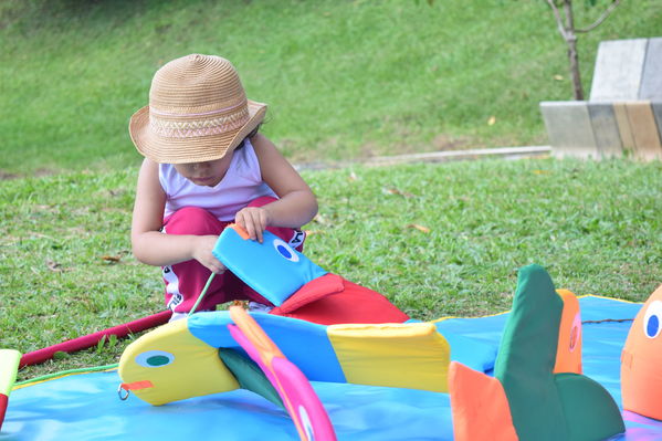 Día de la Familia EPM - 2019
Día de la Familia EPM - 2019
Fecha: Julio 27 2019
Para descargar esta fotografía en alta resolución, haga clic sobre la imagen hasta que la misma se despliegue en la pantalla completa; luego dé clic derecho y elija la opción "guardar imagen como".
En caso de publicación por cualquier medio, solicitamos acompañarla del crédito: "Foto EPM"
Palabras clave: Día de la Familia EPM - 2019