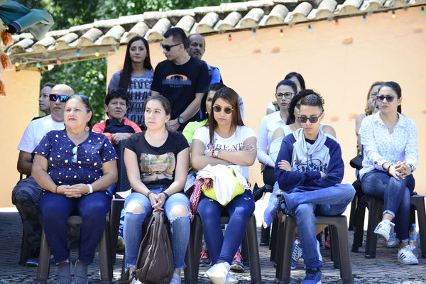 Día de la Familia EPM - 2019
Día de la Familia EPM - 2019
Fecha: Julio 27 2019
Para descargar esta fotografía en alta resolución, haga clic sobre la imagen hasta que la misma se despliegue en la pantalla completa; luego dé clic derecho y elija la opción "guardar imagen como".
En caso de publicación por cualquier medio, solicitamos acompañarla del crédito: "Foto EPM"
Palabras clave: Día de la Familia EPM - 2019
