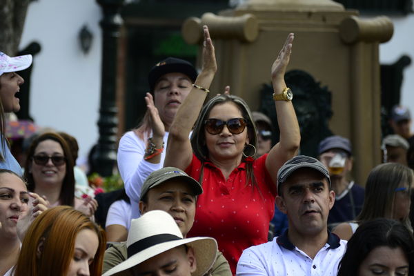 Día de la Familia EPM - 2019
Día de la Familia EPM - 2019
Fecha: Julio 27 2019
Para descargar esta fotografía en alta resolución, haga clic sobre la imagen hasta que la misma se despliegue en la pantalla completa; luego dé clic derecho y elija la opción "guardar imagen como".
En caso de publicación por cualquier medio, solicitamos acompañarla del crédito: "Foto EPM"
Palabras clave: Día de la Familia EPM - 2019