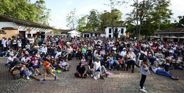 Día de la Familia EPM - 2019
Día de la Familia EPM - 2019
Fecha: Julio 27 2019
Para descargar esta fotografía en alta resolución, haga clic sobre la imagen hasta que la misma se despliegue en la pantalla completa; luego dé clic derecho y elija la opción "guardar imagen como".
En caso de publicación por cualquier medio, solicitamos acompañarla del crédito: "Foto EPM"
Palabras clave: Día de la Familia EPM - 2019