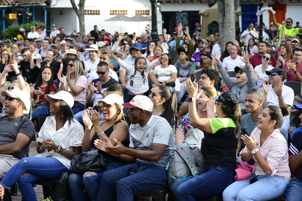 Día de la Familia EPM - 2019
Día de la Familia EPM - 2019
Fecha: Julio 27 2019
Para descargar esta fotografía en alta resolución, haga clic sobre la imagen hasta que la misma se despliegue en la pantalla completa; luego dé clic derecho y elija la opción "guardar imagen como".
En caso de publicación por cualquier medio, solicitamos acompañarla del crédito: "Foto EPM"
Palabras clave: Día de la Familia EPM - 2019