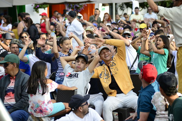 Día de la Familia EPM - 2019
Día de la Familia EPM - 2019
Fecha: Julio 27 2019
Para descargar esta fotografía en alta resolución, haga clic sobre la imagen hasta que la misma se despliegue en la pantalla completa; luego dé clic derecho y elija la opción "guardar imagen como".
En caso de publicación por cualquier medio, solicitamos acompañarla del crédito: "Foto EPM"
Palabras clave: Día de la Familia EPM - 2019