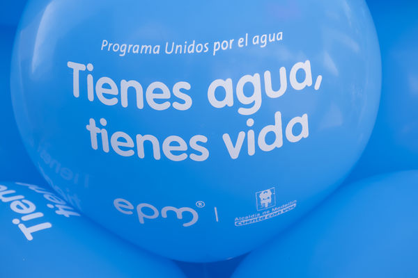 Brigada Comunitaria Interinstitucional
Brigada Comunitaria - Interinstitucional
Fecha: Julio 28 de 2017
Para descargar esta fotografía en alta resolución, haga clic sobre la imagen hasta que la misma se despliegue en la pantalla completa; luego dé clic derecho y elija la opción "guardar imagen como". 
En caso de publicación por cualquier medio, solicitamos acompañarla del crédito: "Foto EPM"
Palabras clave: Brigada Comunitaria Interinstitucional