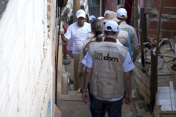 Brigada Comunitaria Interinstitucional
Brigada Comunitaria - Interinstitucional
Fecha: Julio 28 de 2017
Para descargar esta fotografía en alta resolución, haga clic sobre la imagen hasta que la misma se despliegue en la pantalla completa; luego dé clic derecho y elija la opción "guardar imagen como". 
En caso de publicación por cualquier medio, solicitamos acompañarla del crédito: "Foto EPM"
Palabras clave: Brigada Comunitaria Interinstitucional