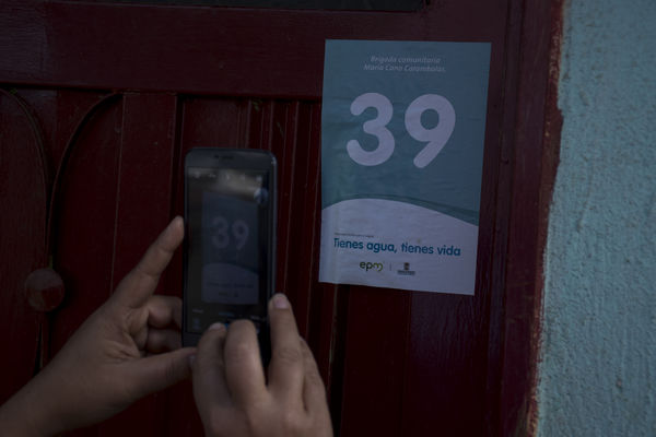 Brigada Comunitaria  Interinstitucional
Brigada Comunitaria - Interinstitucional
Fecha: Julio 28 de 2017
Para descargar esta fotografía en alta resolución, haga clic sobre la imagen hasta que la misma se despliegue en la pantalla completa; luego dé clic derecho y elija la opción "guardar imagen como". 
En caso de publicación por cualquier medio, solicitamos acompañarla del crédito: "Foto EPM"
Palabras clave: Brigada Comunitaria  Interinstitucional