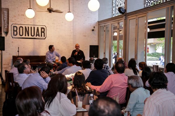 III Encuentro de Directivos Grupo EPM (Día 1) 
III Encuentro de Directivos Grupo EPM (Día 1)     
Fecha: Julio 29 de 2015. Lugar: Medellín - Restaurante Bonuar
Para descargar esta fotografía en alta resolución, haga clic sobre la imagen hasta que la misma se despliegue en la pantalla completa; luego dé clic derecho y elija la opción "guardar imagen como". 
En caso de publicación por cualquier medio, solicitamos acompañarla del crédito: "Foto EPM"
Palabras clave: III Encuentro Directivos Grupo EPM