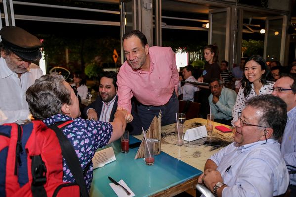 III Encuentro de Directivos Grupo EPM (Día 1)
III Encuentro de Directivos Grupo EPM (Día 1)     
Fecha: Julio 29 de 2015. Lugar: Medellín - Restaurante Bonuar
Para descargar esta fotografía en alta resolución, haga clic sobre la imagen hasta que la misma se despliegue en la pantalla completa; luego dé clic derecho y elija la opción "guardar imagen como". 
En caso de publicación por cualquier medio, solicitamos acompañarla del crédito: "Foto EPM"
Palabras clave: III Encuentro Directivos Grupo EPM