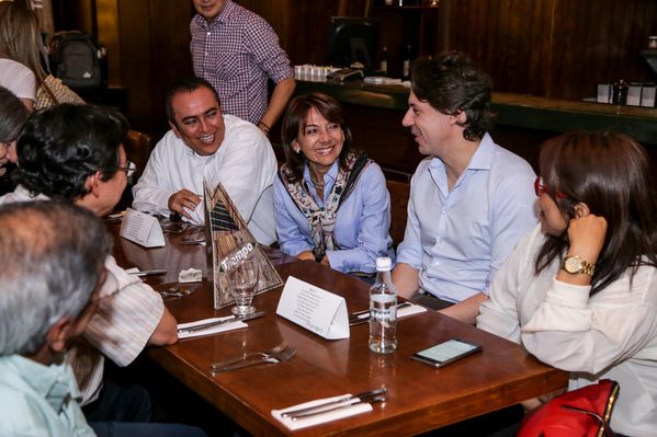 III Encuentro de Directivos Grupo EPM (Día 1)
III Encuentro de Directivos Grupo EPM (Día 1)     
Fecha: Julio 29 de 2015. Lugar: Medellín - Restaurante Bonuar
Para descargar esta fotografía en alta resolución, haga clic sobre la imagen hasta que la misma se despliegue en la pantalla completa; luego dé clic derecho y elija la opción "guardar imagen como". 
En caso de publicación por cualquier medio, solicitamos acompañarla del crédito: "Foto EPM"
Palabras clave: III Encuentro Directivos Grupo EPM