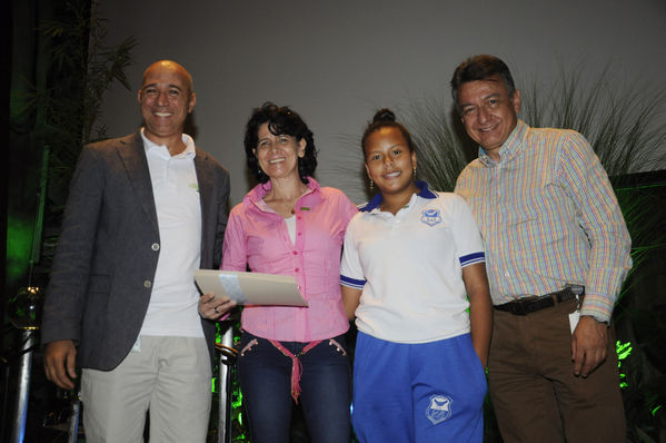 Premiación del concurso Misión Cuidamundos por el Agua 
Premiación del concurso Misión Cuidamundos por el Agua      
Fecha: Julio 30 de 2015. Lugar: Medellín – Edificio EPM Auditorio Himerio Pérez López
Para descargar esta fotografía en alta resolución, haga clic sobre la imagen hasta que la misma se despliegue en la pantalla completa; luego dé clic derecho y elija la opción "guardar imagen como". 
En caso de publicación por cualquier medio, solicitamos acompañarla del crédito: "Foto EPM"
Palabras clave: Premiación concurso Misión Cuidamundos  Agua