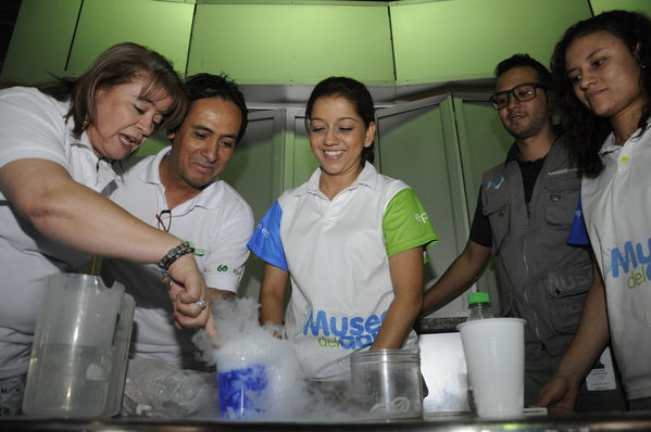 Premiación del concurso Misión Cuidamundos por el Agua
Premiación del concurso Misión Cuidamundos por el Agua       
Fecha: Julio 30 de 2015. Lugar: Medellín – Edificio EPM Auditorio Himerio Pérez López
Para descargar esta fotografía en alta resolución, haga clic sobre la imagen hasta que la misma se despliegue en la pantalla completa; luego dé clic derecho y elija la opción "guardar imagen como". 
En caso de publicación por cualquier medio, solicitamos acompañarla del crédito: "Foto EPM"
Palabras clave: Premiación concurso Misión Cuidamundos Agua