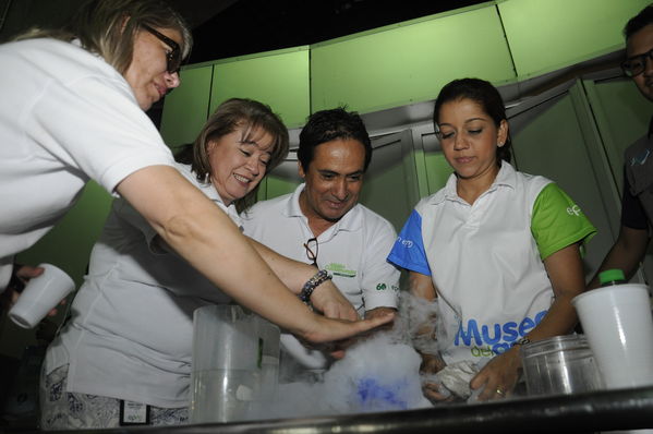 Premiación del concurso Misión Cuidamundos por el Agua
Premiación del concurso Misión Cuidamundos por el Agua       
Fecha: Julio 30 de 2015. Lugar: Medellín – Edificio EPM Auditorio Himerio Pérez López
Para descargar esta fotografía en alta resolución, haga clic sobre la imagen hasta que la misma se despliegue en la pantalla completa; luego dé clic derecho y elija la opción "guardar imagen como". 
En caso de publicación por cualquier medio, solicitamos acompañarla del crédito: "Foto EPM"
Palabras clave: Premiación concurso Misión Cuidamundos Agua