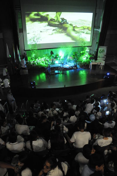 Premiación del concurso Misión Cuidamundos por el Agua
Premiación del concurso Misión Cuidamundos por el Agua       
Fecha: Julio 30 de 2015. Lugar: Medellín – Edificio EPM Auditorio Himerio Pérez López
Para descargar esta fotografía en alta resolución, haga clic sobre la imagen hasta que la misma se despliegue en la pantalla completa; luego dé clic derecho y elija la opción "guardar imagen como". 
En caso de publicación por cualquier medio, solicitamos acompañarla del crédito: "Foto EPM"
Palabras clave: Premiación concurso Misión Cuidamundos Agua