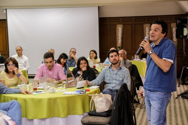 III Encuentro de Directivos Grupo EPM (Día 3)
III Encuentro de Directivos Grupo EPM (Día 3)      
Fecha: Julio 31 de 2015. Lugar: Hotel Las Lomas (Rionegro)
Para descargar esta fotografía en alta resolución, haga clic sobre la imagen hasta que la misma se despliegue en la pantalla completa; luego dé clic derecho y elija la opción "guardar imagen como". 
En caso de publicación por cualquier medio, solicitamos acompañarla del crédito: "Foto EPM"
Palabras clave: III Encuentro Directivos Grupo EPM