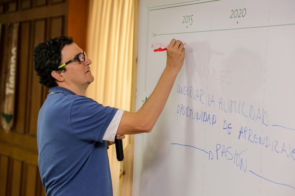 III Encuentro de Directivos Grupo EPM (Día 3)
III Encuentro de Directivos Grupo EPM (Día 3)      
Fecha: Julio 31 de 2015. Lugar: Hotel Las Lomas (Rionegro)
Para descargar esta fotografía en alta resolución, haga clic sobre la imagen hasta que la misma se despliegue en la pantalla completa; luego dé clic derecho y elija la opción "guardar imagen como". 
En caso de publicación por cualquier medio, solicitamos acompañarla del crédito: "Foto EPM"
Palabras clave: III Encuentro Directivos Grupo EPM