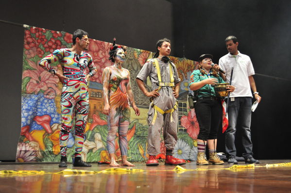 Festival Cultural Intercomunas EPM
Festival Cultural Intercomunas EPM
Fecha: Julio 4  de 2013. Lugar: Teatro Pablo Tobón Uribe
Para descargar esta fotografía en alta resolución, haga clic sobre la imagen hasta que la misma se despliegue en la pantalla completa; luego dé clic derecho y elija la opción "guardar imagen como". 
En caso de publicación por cualquier medio, solicitamos acompañarla del crédito: "Cortesía EPM".
Palabras clave: Festival Cultural Intercomunas EPM