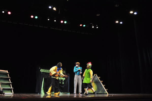 Festival Cultural Intercomunas EPM
Festival Cultural Intercomunas EPM
Fecha: Julio 4  de 2013. Lugar: Teatro Pablo Tobón Uribe
Para descargar esta fotografía en alta resolución, haga clic sobre la imagen hasta que la misma se despliegue en la pantalla completa; luego dé clic derecho y elija la opción "guardar imagen como". 
En caso de publicación por cualquier medio, solicitamos acompañarla del crédito: "Cortesía EPM".
Palabras clave: Festival Cultural Intercomunas EPM