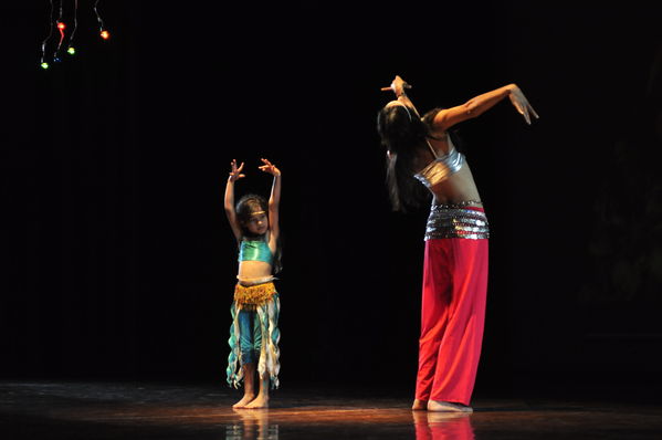 Festival Cultural Intercomunas EPM
Festival Cultural Intercomunas EPM
Fecha: Julio 4  de 2013. Lugar: Teatro Pablo Tobón Uribe
Para descargar esta fotografía en alta resolución, haga clic sobre la imagen hasta que la misma se despliegue en la pantalla completa; luego dé clic derecho y elija la opción "guardar imagen como". 
En caso de publicación por cualquier medio, solicitamos acompañarla del crédito: "Cortesía EPM".
Palabras clave: Festival Cultural Intercomunas EPM