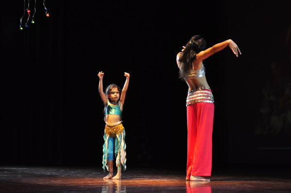 Festival Cultural Intercomunas EPM
Festival Cultural Intercomunas EPM
Fecha: Julio 4  de 2013. Lugar: Teatro Pablo Tobón Uribe
Para descargar esta fotografía en alta resolución, haga clic sobre la imagen hasta que la misma se despliegue en la pantalla completa; luego dé clic derecho y elija la opción "guardar imagen como". 
En caso de publicación por cualquier medio, solicitamos acompañarla del crédito: "Cortesía EPM".
Palabras clave: Festival Cultural Intercomunas EPM