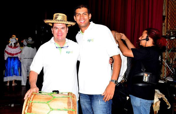  Festival Cultural Intercomunas EPM
 Festival Cultural Intercomunas EPM
Fecha: Julio 5  de 2013. Lugar: Teatro Pablo Tobón Uribe
Para descargar esta fotografía en alta resolución, haga clic sobre la imagen hasta que la misma se despliegue en la pantalla completa; luego dé clic derecho y elija la opción "guardar imagen como". 
En caso de publicación por cualquier medio, solicitamos acompañarla del crédito: "Cortesía EPM".
Palabras clave: Festival Cultural Intercomunas EPM