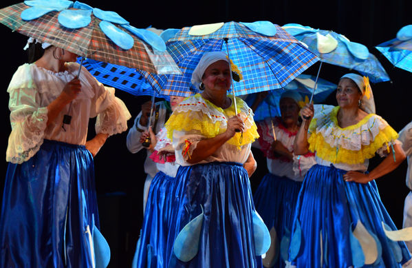  Festival Cultural Intercomunas EPM
 Festival Cultural Intercomunas EPM
Fecha: Julio 5  de 2013. Lugar: Teatro Pablo Tobón Uribe
Para descargar esta fotografía en alta resolución, haga clic sobre la imagen hasta que la misma se despliegue en la pantalla completa; luego dé clic derecho y elija la opción "guardar imagen como". 
En caso de publicación por cualquier medio, solicitamos acompañarla del crédito: "Cortesía EPM".
Palabras clave: Festival Cultural Intercomunas EPM