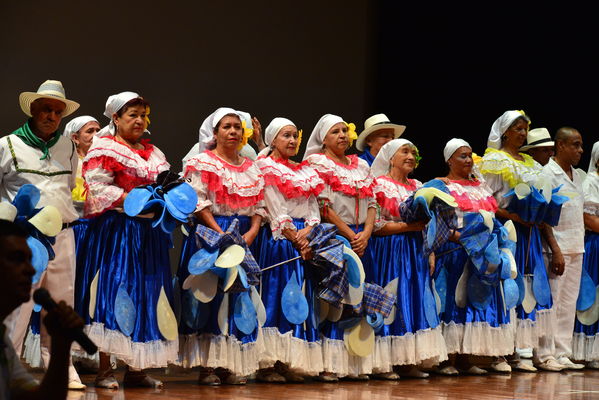  Festival Cultural Intercomunas EPM
 Festival Cultural Intercomunas EPM
Fecha: Julio 5  de 2013. Lugar: Teatro Pablo Tobón Uribe
Para descargar esta fotografía en alta resolución, haga clic sobre la imagen hasta que la misma se despliegue en la pantalla completa; luego dé clic derecho y elija la opción "guardar imagen como". 
En caso de publicación por cualquier medio, solicitamos acompañarla del crédito: "Cortesía EPM".
Palabras clave: Festival Cultural Intercomunas EPM