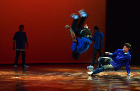  Festival Cultural Intercomunas EPM
 Festival Cultural Intercomunas EPM
Fecha: Julio 5  de 2013. Lugar: Teatro Pablo Tobón Uribe
Para descargar esta fotografía en alta resolución, haga clic sobre la imagen hasta que la misma se despliegue en la pantalla completa; luego dé clic derecho y elija la opción "guardar imagen como". 
En caso de publicación por cualquier medio, solicitamos acompañarla del crédito: "Cortesía EPM".
Palabras clave: Festival Cultural Intercomunas EPM