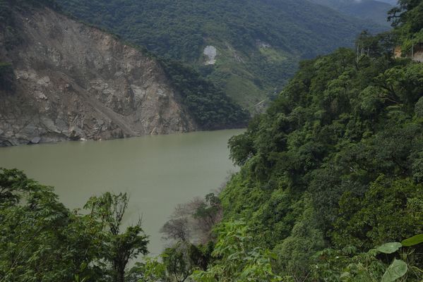 Trabajos y avances en la construcción de la Presa
Trabajos y avances en la construcción de la Presa
Fecha: Julio 6 2018.
Para descargar esta fotografía en alta resolución, haga clic sobre la imagen hasta que la misma se despliegue en la pantalla completa; luego dé clic derecho y elija la opción "guardar imagen como". 
En caso de publicación por cualquier medio, solicitamos acompañarla del crédito: "Foto EPM"
Palabras clave: Trabajos y avances en la construcción de la Presa