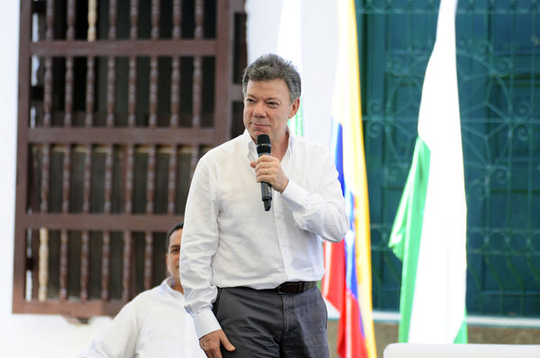 Inauguración del Gas Natural en el Occidente Antioqueño
Inauguración del Gas Natural en el Occidente Antioqueño
Fecha: Julio 9  de 2013. Lugar: Santa Fe de Antioquia
Para descargar esta fotografía en alta resolución, haga clic sobre la imagen hasta que la misma se despliegue en la pantalla completa; luego dé clic derecho y elija la opción "guardar imagen como". 
En caso de publicación por cualquier medio, solicitamos acompañarla del crédito: "Cortesía EPM".
Palabras clave: Inauguración Gas Natural Occidente Antioqueño