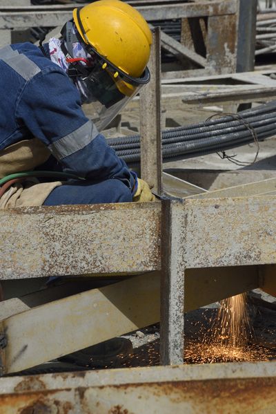 Trabajadores obra
Trabajadores en obra
Fecha: Junio 18 2018.
Para descargar esta fotografía en alta resolución, haga clic sobre la imagen hasta que la misma se despliegue en la pantalla completa; luego dé clic derecho y elija la opción "guardar imagen como". 
En caso de publicación por cualquier medio, solicitamos acompañarla del crédito: "Foto EPM"
Palabras clave: Trabajadores obra