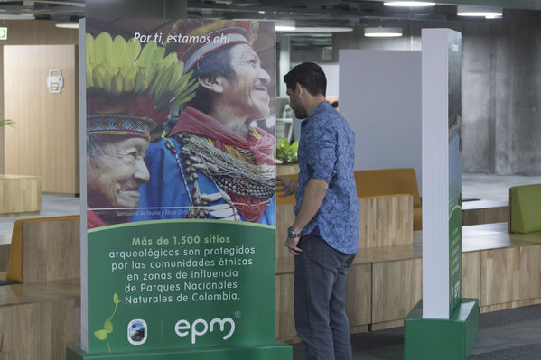Semana Ambiental 2017
Semana Ambiental 2017
Fecha: Junio 22 de 2017
Para descargar esta fotografía en alta resolución, haga clic sobre la imagen hasta que la misma se despliegue en la pantalla completa; luego dé clic derecho y elija la opción "guardar imagen como". 
En caso de publicación por cualquier medio, solicitamos acompañarla del crédito: "Foto EPM"
Palabras clave: Semana Ambiental 2017