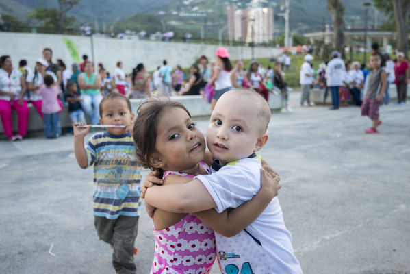 UVA Aguas Claras
UVA Aguas Claras
Fecha: Junio 21 de 2016
Para descargar esta fotografía en alta resolución, haga clic sobre la imagen hasta que la misma se despliegue en la pantalla completa; luego dé clic derecho y elija la opción "guardar imagen como". 
En caso de publicación por cualquier medio, solicitamos acompañarla del crédito: "Foto EPM"
Palabras clave: UVA Aguas Claras