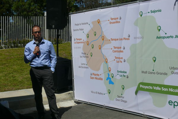Inauguración Planta de Potabilización del Proyecto Valle San Nicolás
Inauguración Planta de Potabilización del Proyecto Valle San Nicolás
Fecha: Junio 22 de 2016
Para descargar esta fotografía en alta resolución, haga clic sobre la imagen hasta que la misma se despliegue en la pantalla completa; luego dé clic derecho y elija la opción "guardar imagen como". 
En caso de publicación por cualquier medio, solicitamos acompañarla del crédito: "Foto EPM"
Palabras clave: Inauguración Planta Potabilización Proyecto Valle San Nicolás
