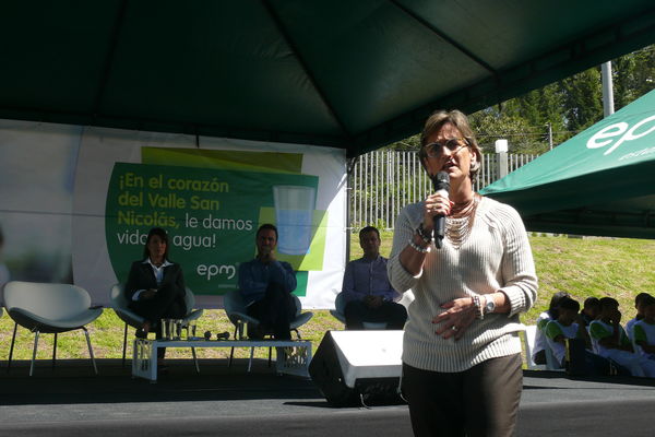 Inauguración Planta de Potabilización del Proyecto Valle San Nicolás
Inauguración Planta de Potabilización del Proyecto Valle San Nicolás
Fecha: Junio 22 de 2016
Para descargar esta fotografía en alta resolución, haga clic sobre la imagen hasta que la misma se despliegue en la pantalla completa; luego dé clic derecho y elija la opción "guardar imagen como". 
En caso de publicación por cualquier medio, solicitamos acompañarla del crédito: "Foto EPM"
Palabras clave: Inauguración Planta Potabilización Proyecto Valle San Nicolás